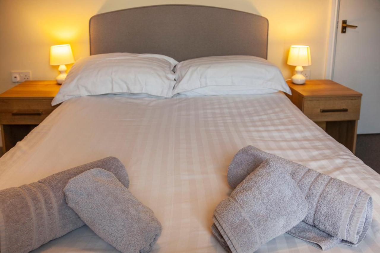 Bed and Breakfast The Great Western à Abergavenny Extérieur photo